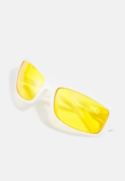 Pier One UNISEX - Sonnenbrille - White 9 Pier One UNISEX - Sonnenbrille - White -Pier One 06212ea48c0f4037abc6a62aa2c032d6