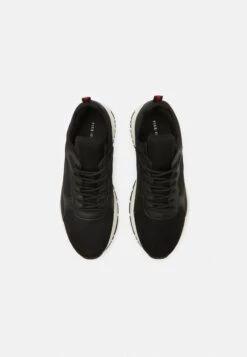 Pier One UNISEX - Sneaker Low - Black/white 9 Pier One UNISEX - Sneaker Low - Black/white -Pier One 1080a7dccd1b41bfb8c11eb2d0bdfeae