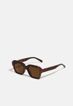Pier One UNISEX - Sonnenbrille - Black 9 Pier One UNISEX - Sonnenbrille - Black -Pier One 1670fc38a11d45bc82bd2f9b4f740675