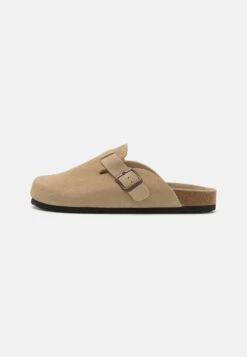 Neue Veröffentlichungen 11 Pier One LEATHER UNISEX - Clogs - Beige