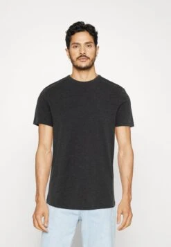 Pier One T-Shirt Basic - White/off-white/lilac 9 Pier One T-Shirt Basic - White/off-white/lilac -Pier One 32fc02ea853a4fcd806c650af7f948e0