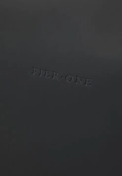 Pier One UNISEX - Weekender - Black 10 Pier One UNISEX - Weekender - Black -Pier One 39fdb5f7c20b4ea7b31fc65b27656f6d