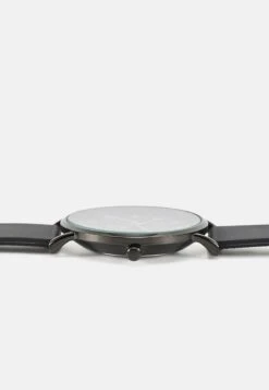 Pier One UNISEX - Uhr - Black 8 Pier One UNISEX - Uhr - Black -Pier One 4a4c5fd2ccf24a73a7e672b724fd8279