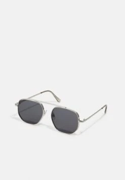 Pier One UNISEX - Sonnenbrille - Silver-coloured, Black 11 Pier One UNISEX - Sonnenbrille - Silver-coloured, Black -Pier One 4ac756a90d1641d7b0579f1c754b2570 3