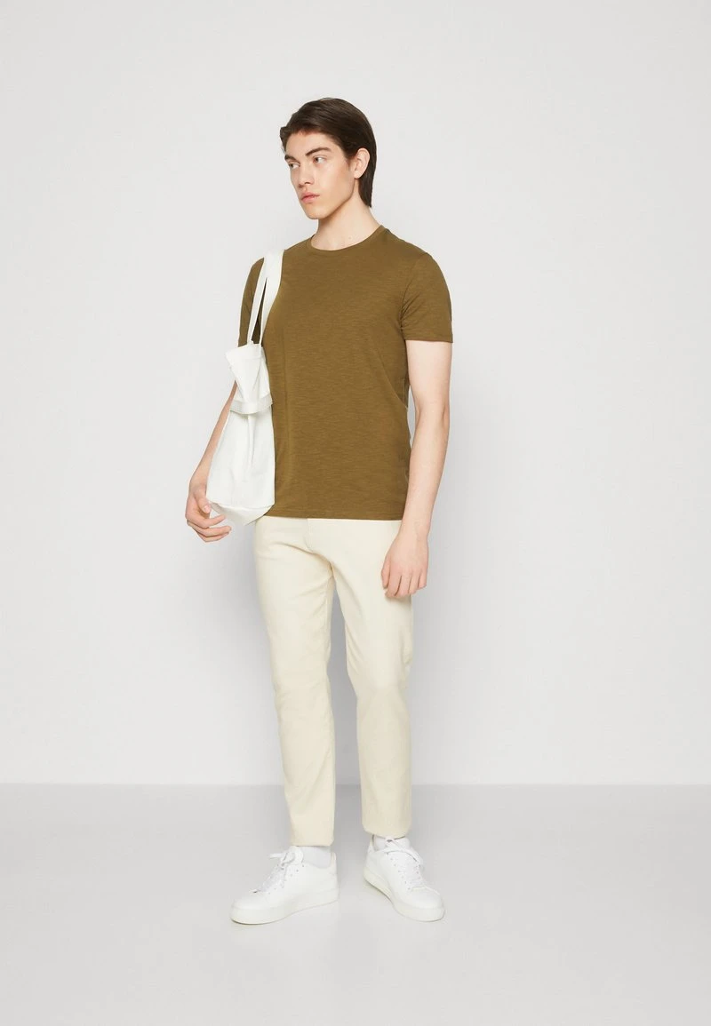 Pier One T-Shirt Basic - Black/light Blue/khaki/mint/beige 1 Pier One T-Shirt Basic - Black/light Blue/khaki/mint/beige