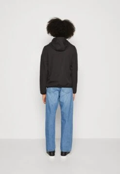 Pier One Regenjacke / Wasserabweisende Jacke - Black 8 Pier One Regenjacke / Wasserabweisende Jacke - Black -Pier One 4e357a4c9dc64463935acb495187a2e8