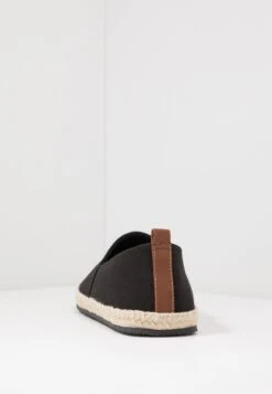 Pier One RENA ESPADRILLE UNISEX - Espadrille - Black 11 Pier One RENA ESPADRILLE UNISEX - Espadrille - Black -Pier One 7feacd16e0f641c0a3bc1ce06bef0121