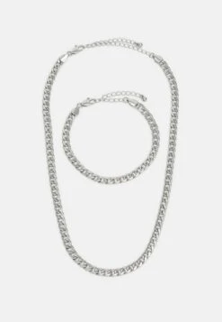 Pier One SET - Halskette - Silver-coloured -Pier One 97372d0df2f14340967b71ddeb8c91aa 1