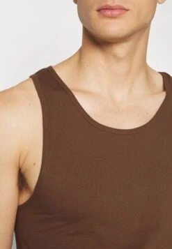 Pier One 3PCK SKIN TONE RIB VEST - Unterhemd/-shirt - Brown -Pier One 9f31fc2f68bd4a4785af045b430b1d83