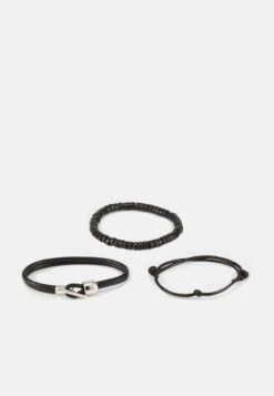 Pier One SET - Uhr - Black 9 Pier One SET - Uhr - Black -Pier One b0f469a7519f433387fdcd22fdfd31fe