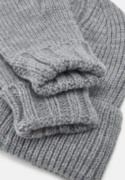 Pier One SET - Mütze - Grey 9 Pier One SET - Mütze - Grey -Pier One e50e53f6a53e4867a382c1ae80f58312