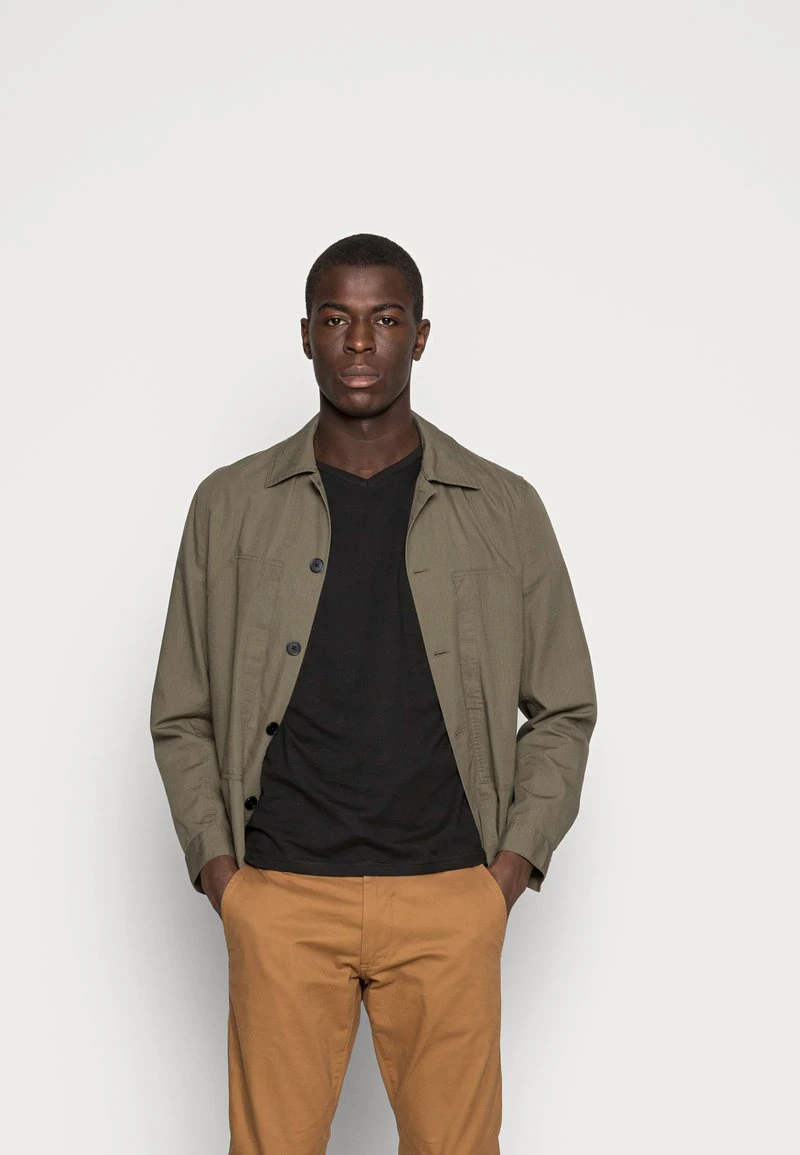 Pier One 5 PACK - T-Shirt Basic - White/blue/black 1 Pier One 5 PACK - T-Shirt Basic - White/blue/black