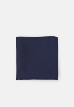 Pier One SET - Krawatte - Dark Blue 9 Pier One SET - Krawatte - Dark Blue -Pier One f3a45774fb5f4e7080051c29358aa504